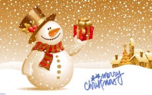 En snemand, der holder en gave foran en sneklædt baggrund, sender juleglæde.